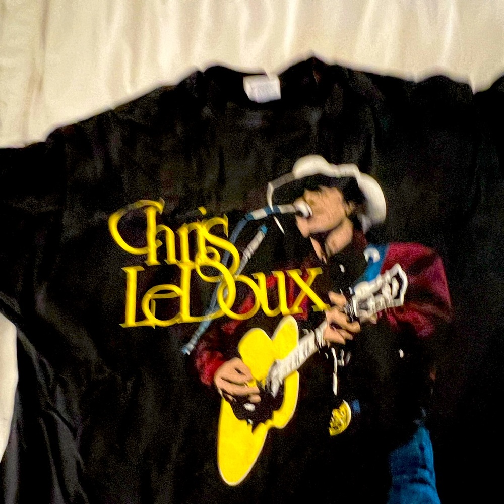 XL unisex Vintage Chris Ledoux tee shirt.